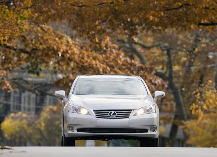 Caractéristiques techniques de Lexus ES V Restyling - picture 2
