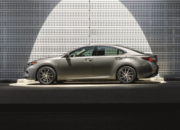 Caractéristiques techniques de Lexus ES VI Restyling - picture 3
