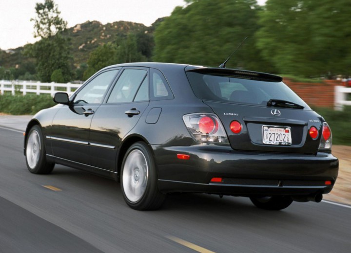 Technical specifications and characteristics for【Lexus IS I Sportcross】 - picture 4