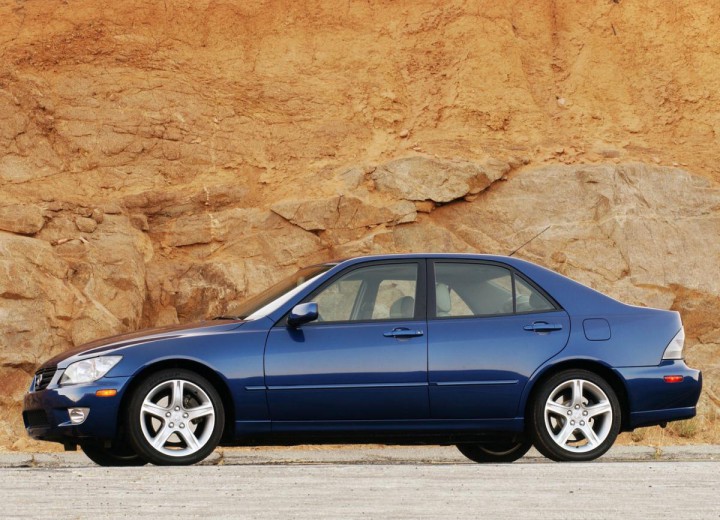 Technical specifications and characteristics for【Lexus IS I】 - picture 3