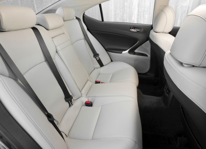 Technical specifications and characteristics for【Lexus IS II Restyling】 - picture 8