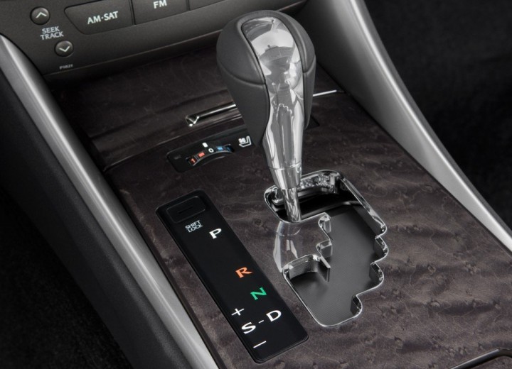 Technical specifications and characteristics for【Lexus IS II Restyling】 - picture 11
