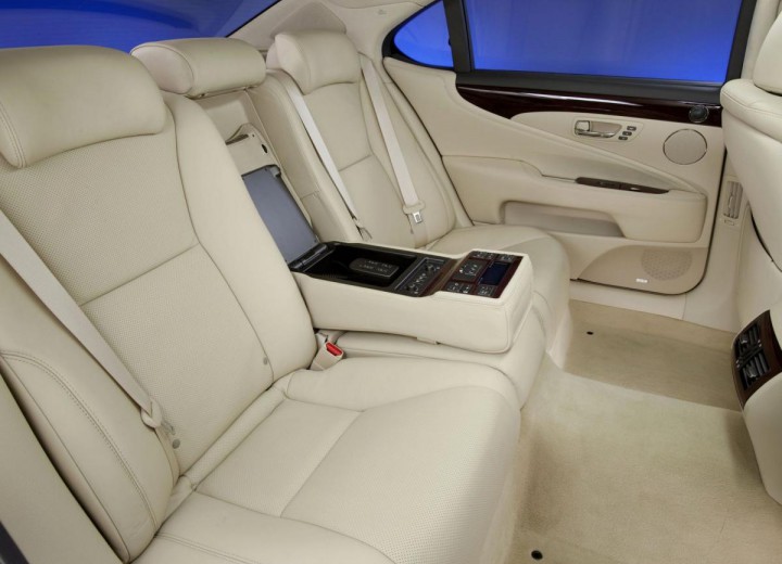 Τεχνικά χαρακτηριστικά για Lexus LS IV - picture 8