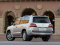 Especificaciones técnicas de Lexus LX III - picture 4