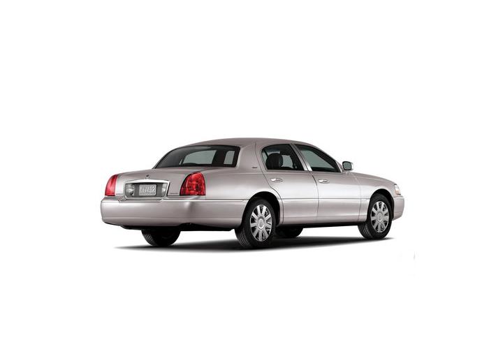 Technical specifications and characteristics for【Lincoln Town Car】 - picture 3