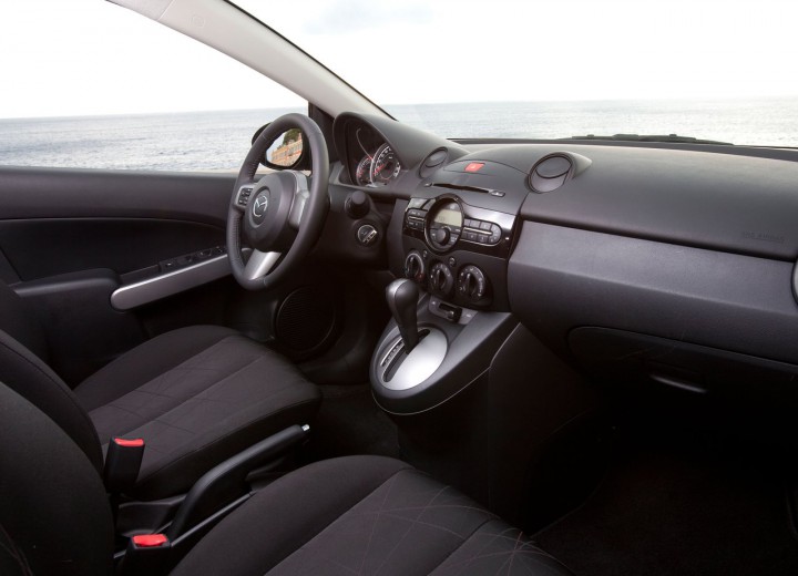 Технические характеристики о Mazda Mazda 2 II (DE2) Restyling - picture 7