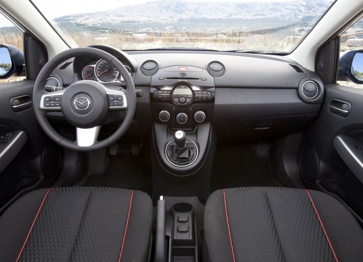 Технические характеристики о Mazda Mazda 2 II (DE2) Restyling - picture 6