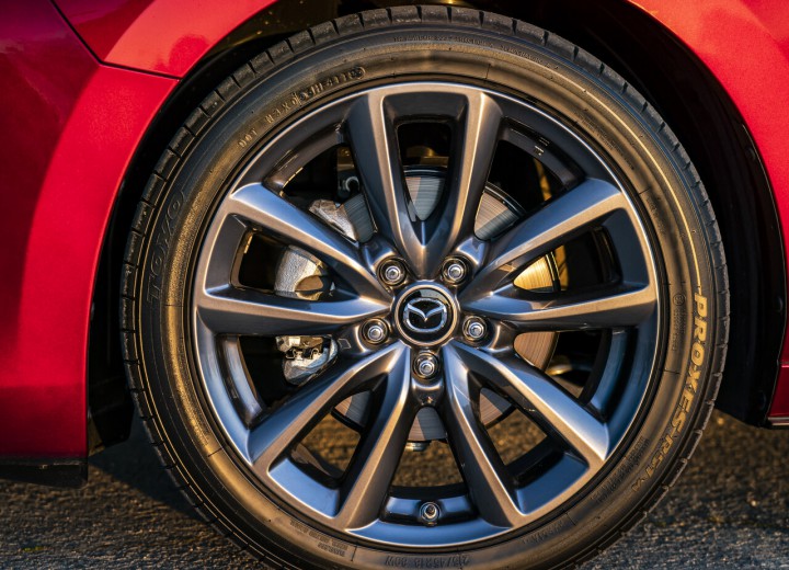 Технические характеристики о Mazda Mazda 3 IV (BP) Hatchback - picture 13