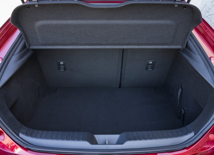 Технические характеристики о Mazda Mazda 3 IV (BP) Hatchback - picture 17