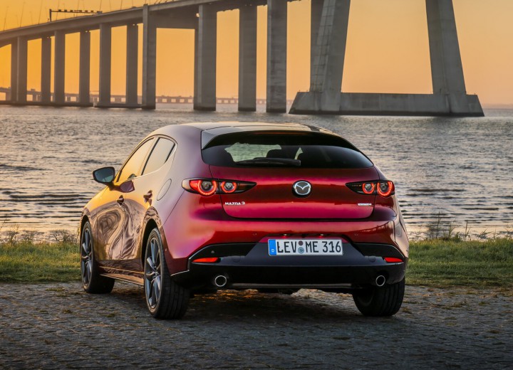 Технические характеристики о Mazda Mazda 3 IV (BP) Hatchback - picture 3