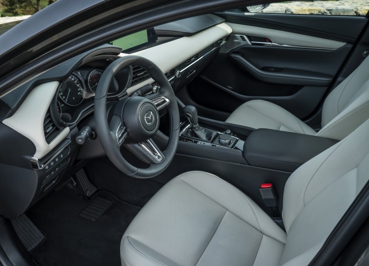 Технические характеристики о Mazda Mazda 3 IV (BP) Sedan - picture 7