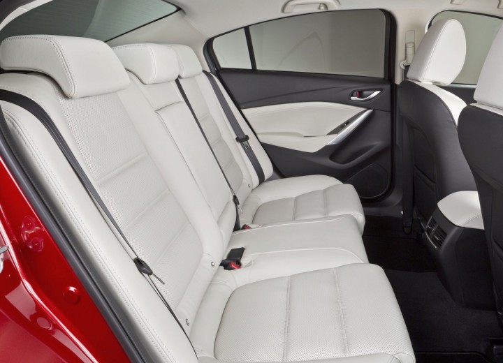Technical specifications and characteristics for【Mazda Mazda 6 III Restyling】 - picture 14