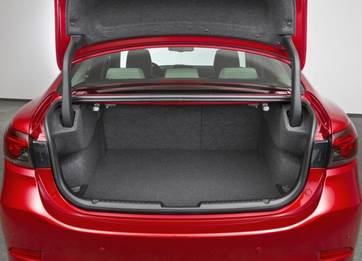 Technical specifications and characteristics for【Mazda Mazda 6 III Restyling】 - picture 18