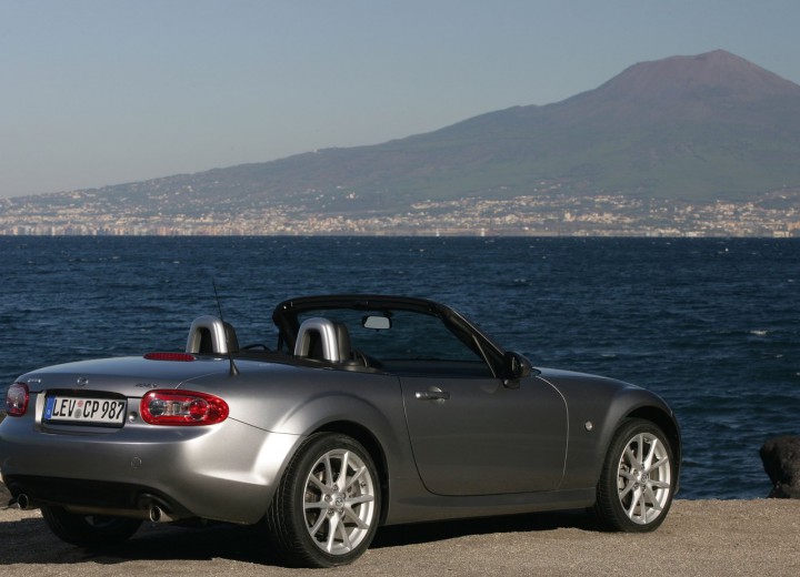 Technische Daten und Spezifikationen für Mazda Mx-5 III Restyling - picture 4