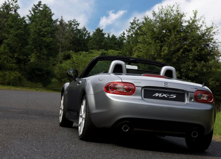 Technische Daten und Spezifikationen für Mazda Mx-5 III Restyling - picture 5