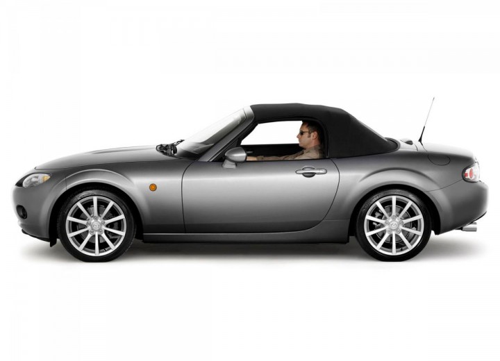 Technical specifications and characteristics for【Mazda Mx-5 (III)】 - picture 10
