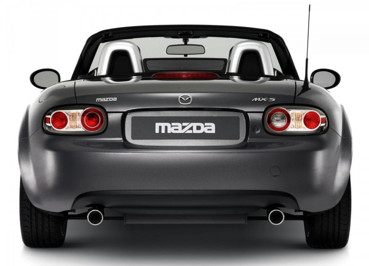 Technical specifications and characteristics for【Mazda Mx-5 (III)】 - picture 8