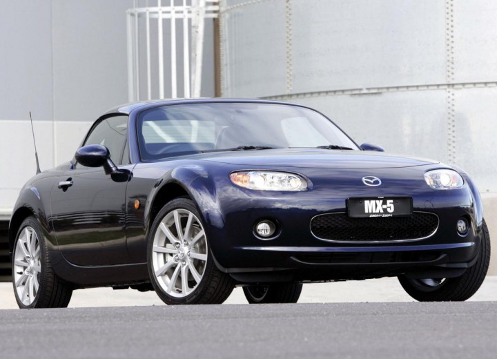 Technical specifications and characteristics for【Mazda Mx-5 (III)】 - picture 9