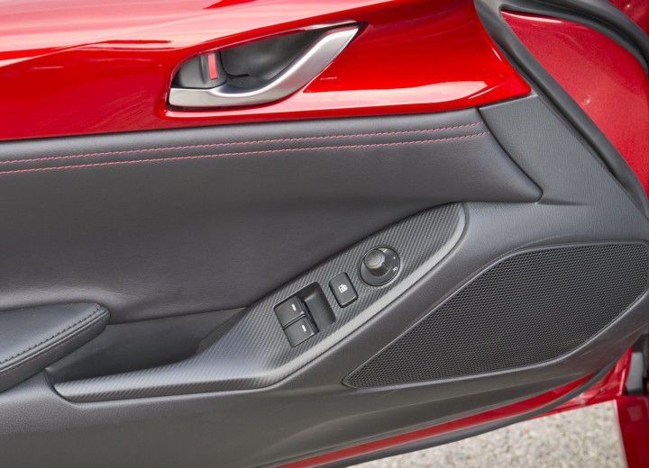 Technical specifications and characteristics for【Mazda Mx-5 IV】 - picture 17