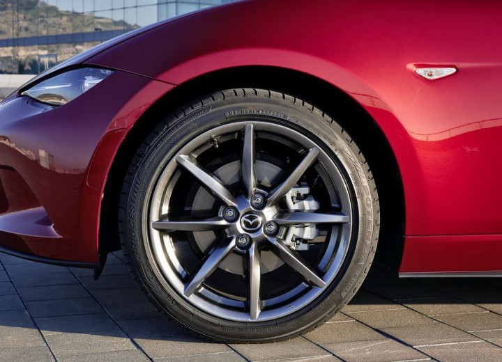 Technical specifications and characteristics for【Mazda Mx-5 IV】 - picture 8