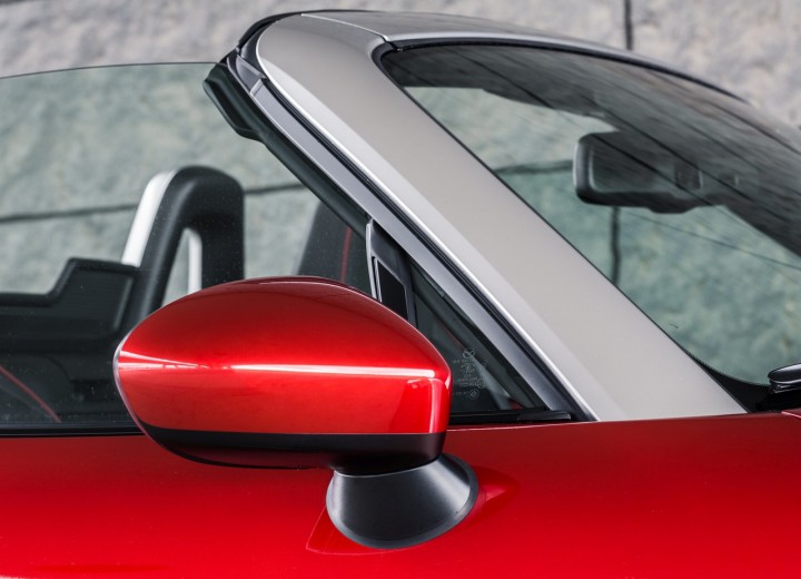 Technical specifications and characteristics for【Mazda Mx-5 IV】 - picture 9