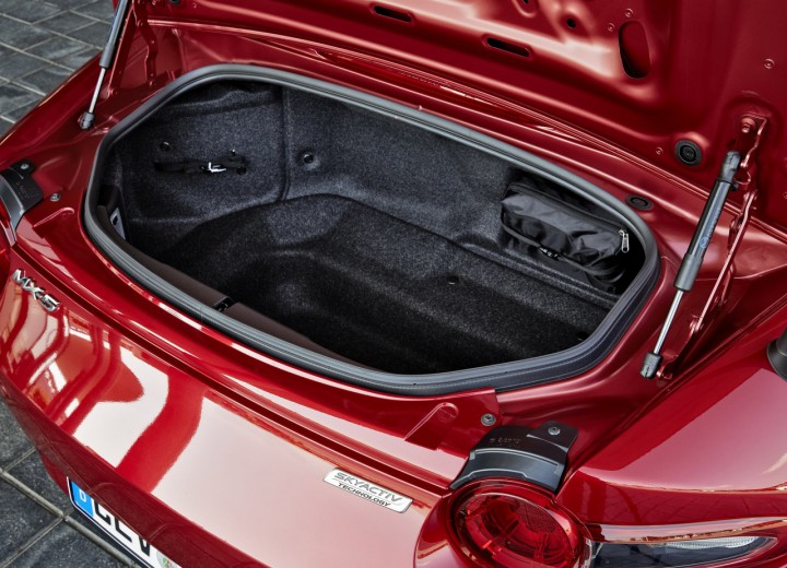 Technical specifications and characteristics for【Mazda Mx-5 IV】 - picture 10