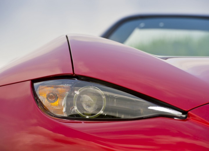 Technical specifications and characteristics for【Mazda Mx-5 IV】 - picture 7