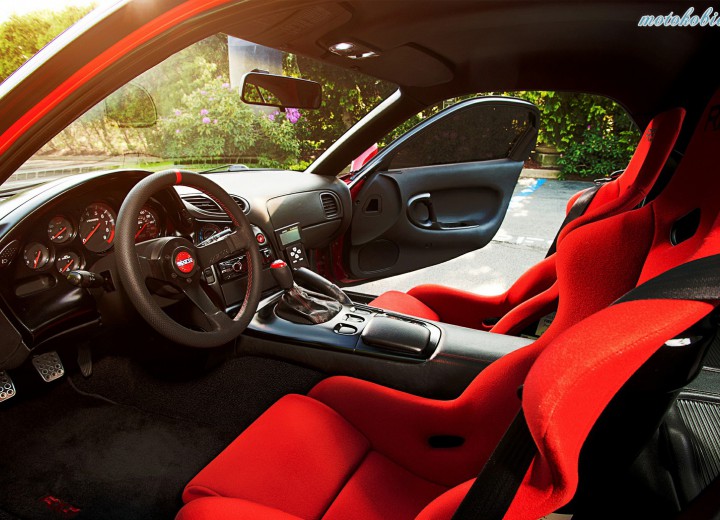 Technische Daten und Spezifikationen für Mazda RX 7 IV - picture 3