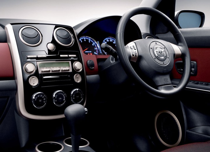 Technische Daten und Spezifikationen für Mazda Verisa L - picture 6