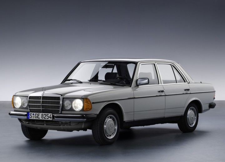 Caractéristiques techniques de Mercedes-Benz 200 (W123) - picture 1