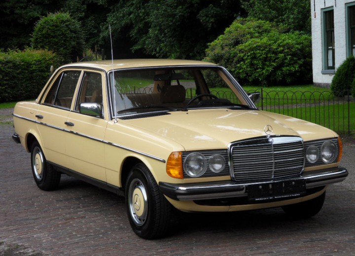 Caractéristiques techniques de Mercedes-Benz 200 (W123) - picture 2
