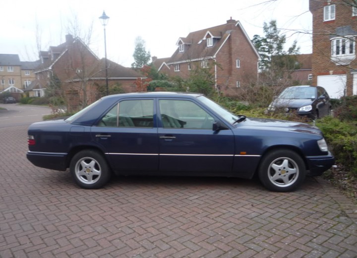 Technische Daten und Spezifikationen für Mercedes-Benz 220 (W124) - picture 3