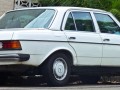 Technische Daten und Spezifikationen für Mercedes-Benz 230 (W123) - picture 2