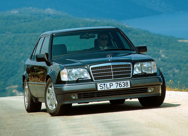 Technische Daten und Spezifikationen für Mercedes-Benz 250 (W124) - picture 1