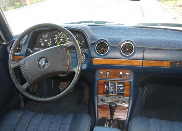 Technische Daten und Spezifikationen für Mercedes-Benz 300 (W123) - picture 3