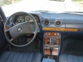 Technische Daten und Spezifikationen für Mercedes-Benz 300 (W123) - picture 3
