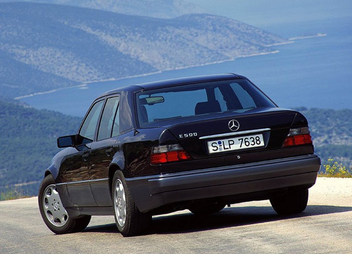 Technical specifications and characteristics for【Mercedes-Benz 500 (W124)】 - picture 3