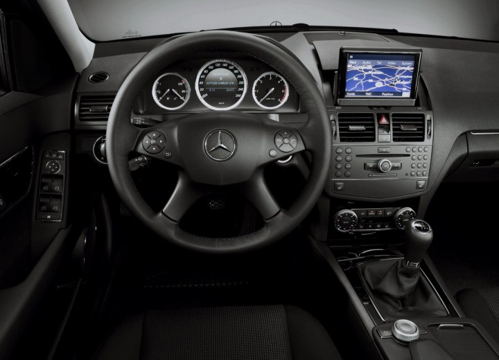 Caractéristiques techniques de Mercedes-Benz C-klasse T-mod (S204) - picture 14
