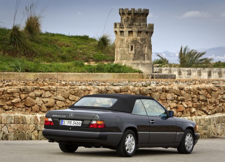 Especificaciones técnicas de Mercedes-Benz Cabrio (A124) - picture 2