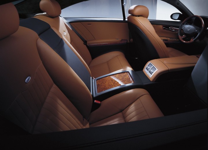 Technical specifications and characteristics for【Mercedes-Benz CL-klasse III (C216)】 - picture 12