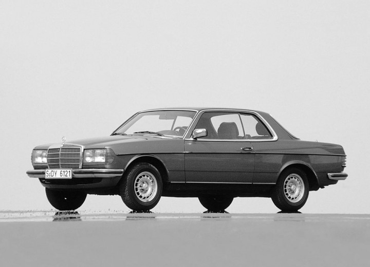 Caratteristiche tecniche di Mercedes-Benz Coupe (C123) - picture 1