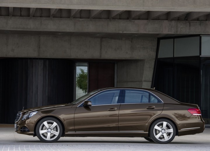 Technische Daten und Spezifikationen für Mercedes-Benz E-klasse IV (W212, S212, C207) - picture 3