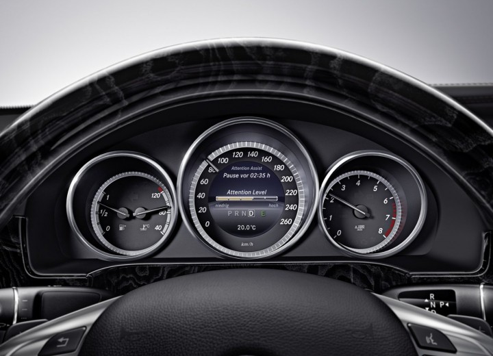 Technische Daten und Spezifikationen für Mercedes-Benz E-klasse IV (W212, S212, C207) - picture 12