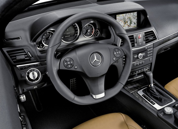 Technical specifications and characteristics for【Mercedes-Benz E-klasse Cabrio (A207)】 - picture 7