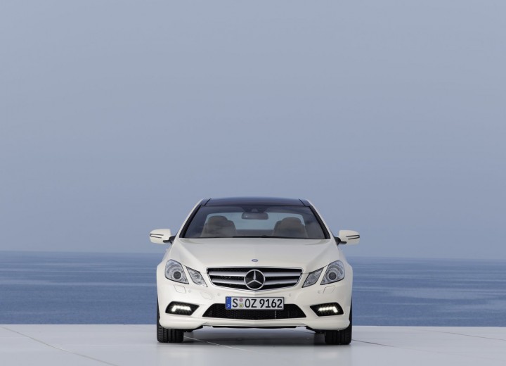 Технические характеристики о Mercedes-Benz E-klasse Coupe (C207) - picture 2