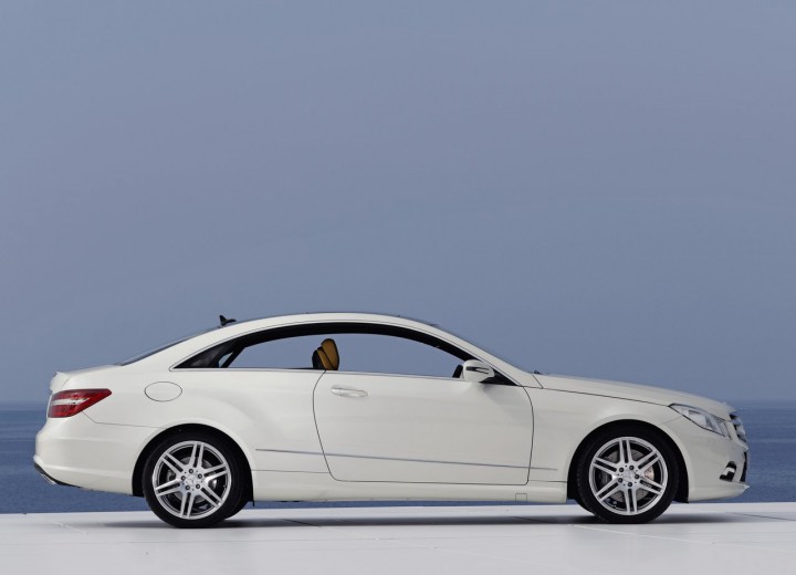 Технические характеристики о Mercedes-Benz E-klasse Coupe (C207) - picture 3