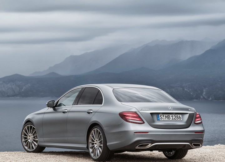 Caractéristiques techniques de Mercedes-Benz E-klasse V (W213) - picture 4