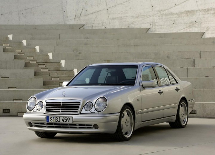 Технические характеристики о Mercedes-Benz E-klasse (W210) - picture 1