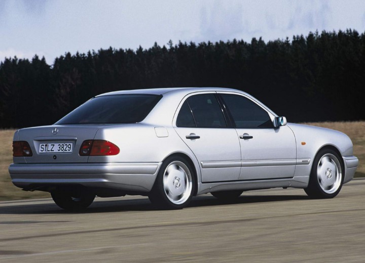 Технические характеристики о Mercedes-Benz E-klasse (W210) - picture 4
