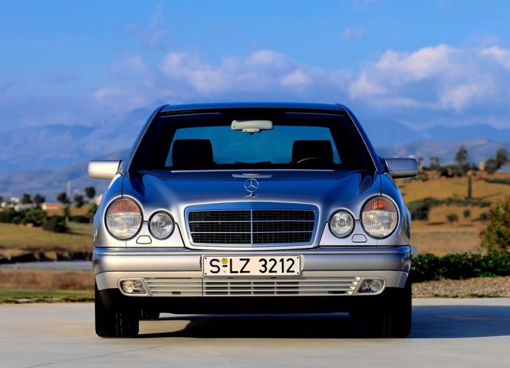 Технические характеристики о Mercedes-Benz E-klasse (W210) - picture 2